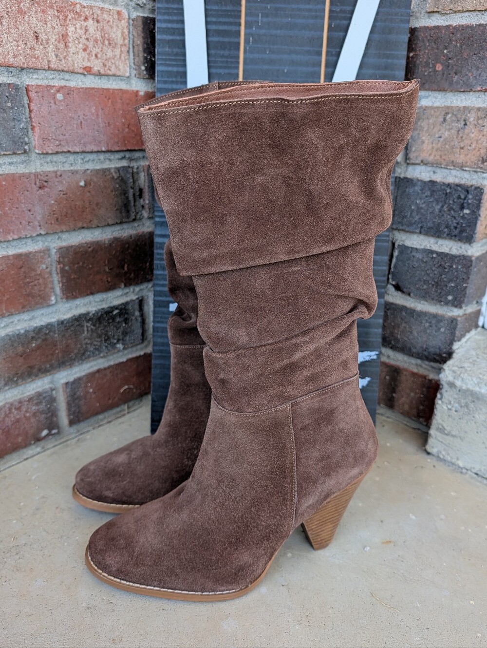 NWOB Journee Signature Suede Leather Pull On Mid Calf Slouch Boots, Chocolate 8
